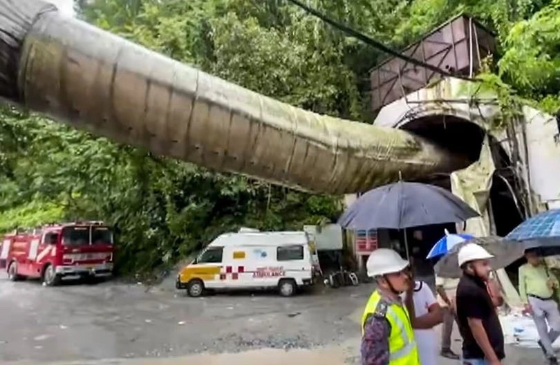 Sikkim tunnel accident: सिक्किम टनल हादसे में अब तक 25 शव बरामद