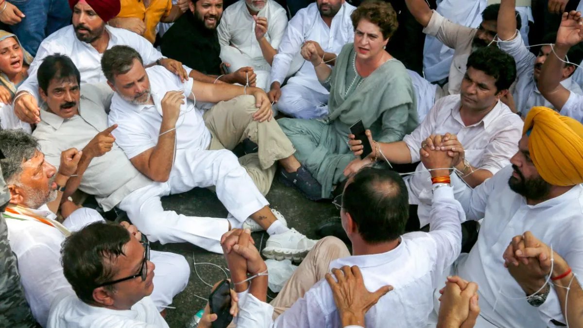 Big News: राहुल गांधी, प्रियंका और अखिलेश यादव हिरासत में लिए गए, प्रधानमंत्री आवास के बाहर कर रहे थे प्रदर्शन