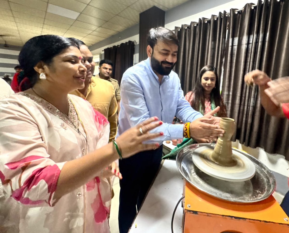 Meerut News: दीपावली से पहले लगेगा माटीकला मेला, कुम्हारों को मिलेंगे निशुल्क स्टॉल