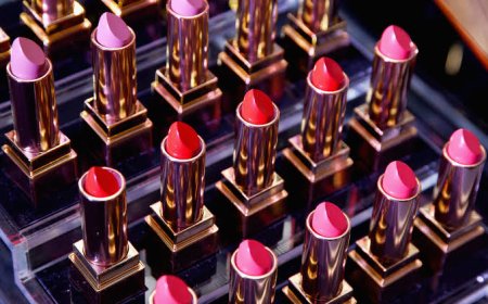 National Lipstick Day 2026: लिपस्टिक लगाते समय भूलकर भी न करें ये 5 गलतियां; ब्यूटी एक्सपर्ट्स से जानें परफेक्ट पाउट के सीक्रेट्स