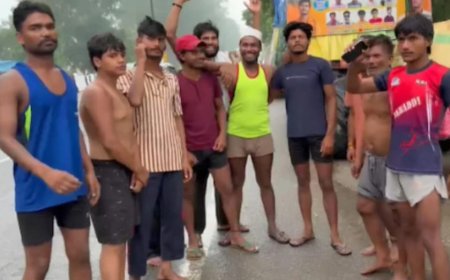 मेरठ के शाकिर ने हिंदू दोस्त के साथ शुरू की कांवड़ यात्रा
