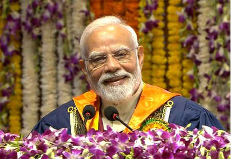 'मैं तो बाबा बागेश्वर नहीं हूं', आईआईटी दिल्ली के छात्रों से बोले पीएम मोदी