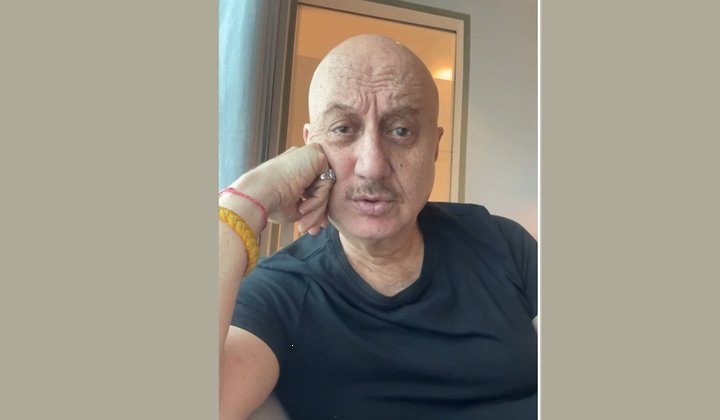 'प्रकृति के रौद्र रूप के आगे इंसान असहाय', अनुपम खेर ने असम बाढ़ पीड़ितों की मदद की अपील