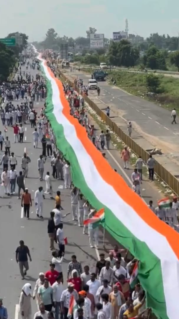 पलवल में तिरंगे के सम्मान में उमड़ा जनसैलाब