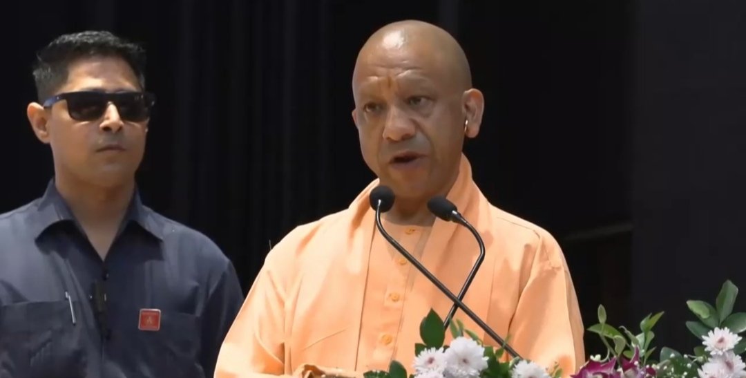 'हनुमानगढ़ी में दर्शन के बाद मछली की दावत उड़ाते हैं और फिर राम-राम चिल्लाते हैं', सीएम योगी का अजय राय पर तंज 
