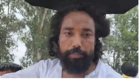 झारखंड: विधानसभा मार्च में शामिल हुए छात्र नेता देवेंद्र नाथ महतो, कहा-मेरी सेहत से ज्यादा जरूरी छात्रों का भविष्य