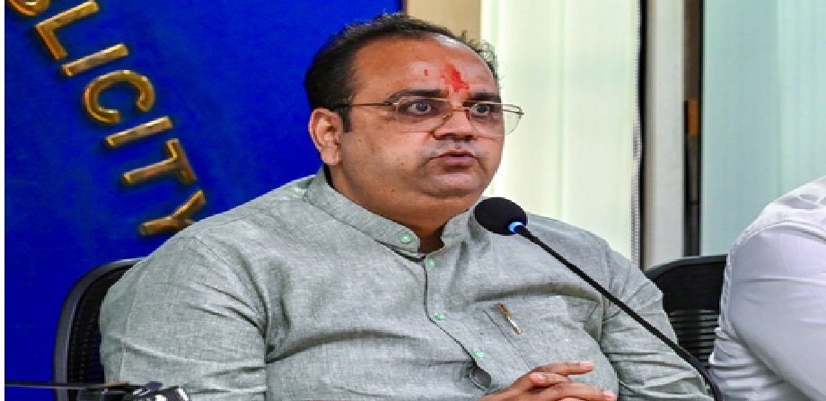 स्वाइन फ्लू और मौसमी बीमारियों को लेकर दिल्ली के स्वास्थ्य मंत्री पंकज सिंह ने बुलाई अहम बैठक
