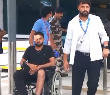 Air India Flight Turbulence: फुकेत से दिल्ली आ रही एयर इंडिया की फ्लाइट हवा में 300 फीट नीचे गिरी; 10-20 यात्री और क्रू घायल