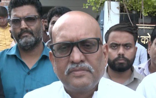 अयोध्या में अजय राय का भाजपा पर वार, बोले-‘चंदा चोरों’ पर हो कार्रवाई; राम मंदिर को व्यापार का केंद्र नहीं बनने देंगे
