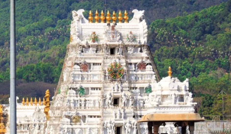 Mobile Ban In Tamil Nadu Temples: तमिलनाडु के मंदिरों में 1 सितंबर से मोबाइल फोन पर पूर्ण प्रतिबंध; HR&CE विभाग ने जारी किया आदेश, रील और सेल्फी पर लगेगी रोक