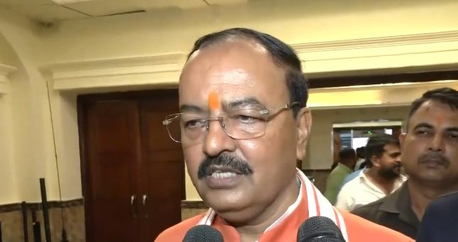 UP के डिप्टी सीएम केशव प्रसाद मौर्य बोले.. बाबर और बाबरी मस्जिद का समर्थन करने वालों को राम मंदिर पर बोलने का हक नहीं