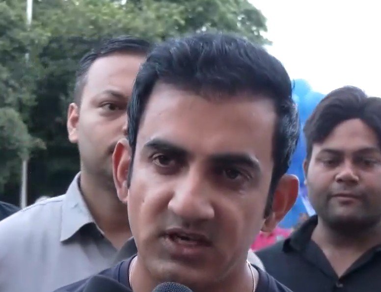 'फिट इंडिया संडे ऑन साइकिल': मांडविया और गंभीर ने युवाओं को दी खेल गतिविधियों में सक्रिय होने की सलाह   