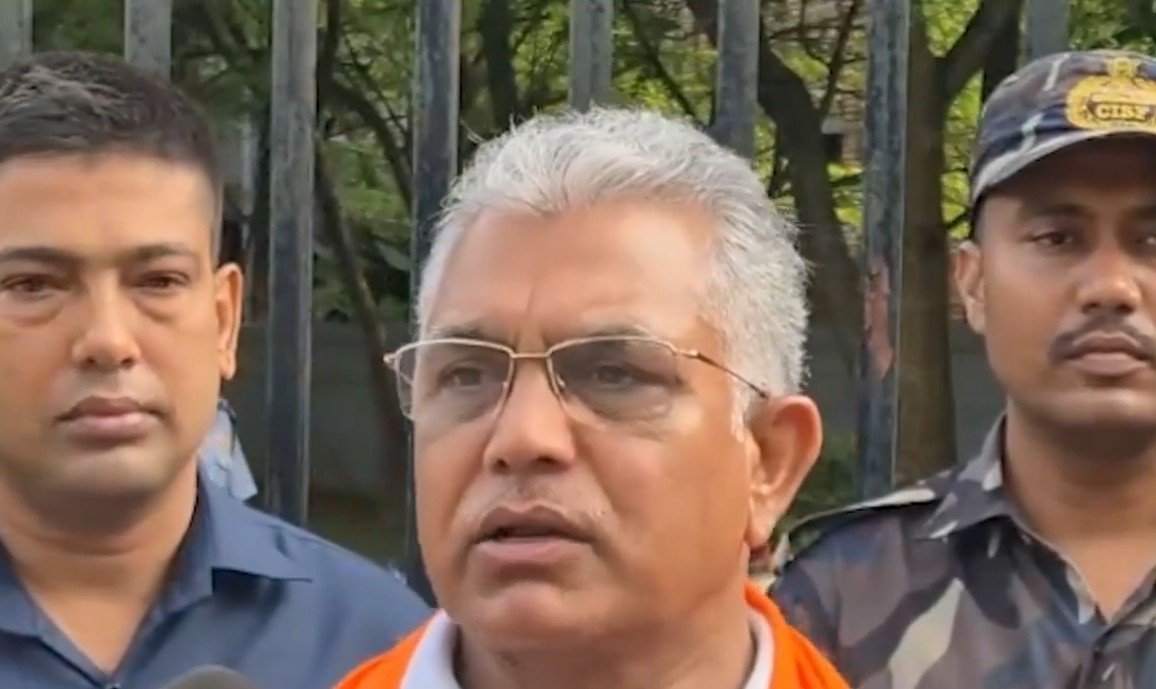 जनगणना को लेकर ममता बनर्जी के बयान पर भड़के दिलीप घोष, बोले-वे कालीघाट में चुपचाप बैठें 