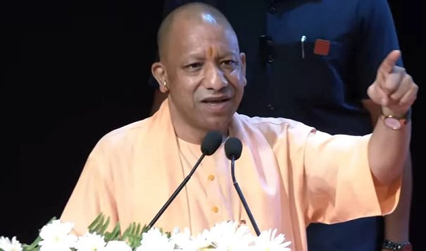 सीएम योगी ने कांग्रेस पर साधा निशाना