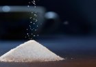 Sugar Stock Limit Imposed: चीनी की बढ़ती कीमतों पर सरकार का बड़ा एक्शन; थोक उपभोक्ताओं पर लागू की 15 दिनों की स्टॉक सीमा, जमाखोरी पर नकेल