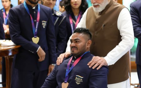 'पैरा एथलीट जीवन के प्रति हमारी सोच बदलते हैं, मैं खुद इनसे प्रेरित होता हूं'; पीएम नरेंद्र मोदी ने खिलाड़ियों के अदम्य साहस को सराहा