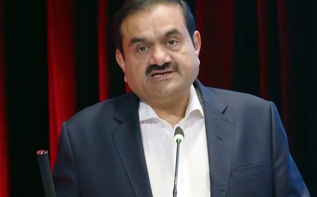 हिंडनबर्ग विवाद और अमेरिकी केस से परे गौतम अदाणी ने राष्ट्र निर्माण में विश्वास को बताया सबसे बड़ी पूंजी