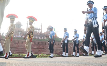 स्वतंत्रता दिवस समारोह: कड़ी सुरक्षा के बीच लाल किला पर हुई फुल ड्रेस रिहर्सल 