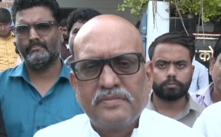 अयोध्या में अजय राय का भाजपा पर वार, बोले-‘चंदा चोरों’ पर हो कार्रवाई; राम मंदिर को व्यापार का केंद्र नहीं बनने देंगे