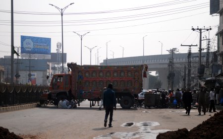 पीओके में उड़ाई जा रहीं मानवाधिकारों की धज्जियां, उठे सवाल