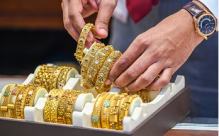 सोने में बड़ी तेजी, वायदा में दाम 1.49 लाख के पार  