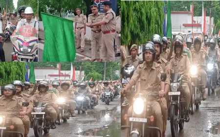 Meerut में पुलिस ने निकाली तिरंगा यात्रा, गूंजे देशभक्ति के नारे