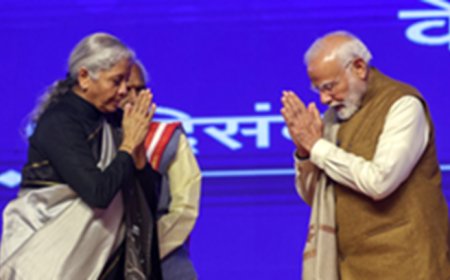 केंद्रीय वित्त मंत्री निर्मला सीतारमण के जन्मदिन पर पीएम मोदी, लोकसभा अध्यक्ष और कई मुख्यमंत्रियों ने दी बधाई; देश की आर्थिक प्रगति में योगदान को सराहा
