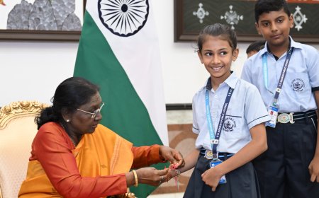 राष्ट्रपति द्रौपदी मुर्मु ने बच्चों के साथ मनाया रक्षाबंधन, बोलीं- 'भाई-बहन के रिश्ते से कहीं बढ़कर है राखी का महत्व'