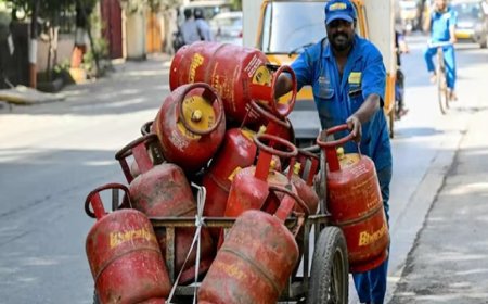 LPG Cylinder Price Cut: बड़ी राहत! कमर्शियल एलपीजी सिलेंडर ₹209 तक हुआ सस्ता; जानें दिल्ली से लेकर पटना तक नए रेट्स
