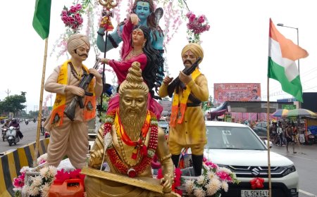 Kanwar Yatra 2026: जेन-जी की क्रिएटिविटी ने कांवड़ में भरे आस्था संग इतिहास और समाज के रंग, 25 लाख तक की झांकियों में दिखा विज्ञान, पर्यावरण और शहीदों का सम्मान