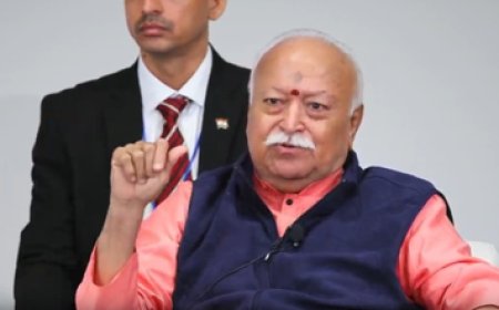 टोरंटो में बोले मोहन भागवत: दुनिया को विनाशकारी टकराव से बचाने के लिए भारत के ‘तीसरे रास्ते’ की ज़रूरत
