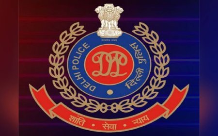 जंतर-मंतर प्रदर्शन में अफवाह फैलाने वाले इन्फ्लुएंसर्स पर दिल्ली पुलिस का शिकंजा; पीएम मोदी ने दिया 'सजा नहीं, मार्गदर्शन' का संदेश