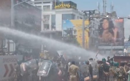 Bihar student protests: टीआरई-4 की एकल परीक्षा समेत मांगों को लेकर पटना में छात्रों का उग्र प्रदर्शन, वाटर कैनन का प्रयोग 