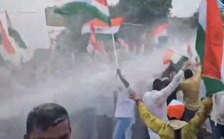 बिहार : राजद के लोक भवन मार्च में प्रदर्शनकरियों ने बैरिकेडिंग तोड़ी, तेजस्वी यादव हिरासत में