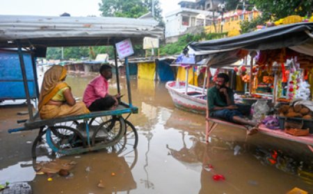 MP Flood Alert: मध्य प्रदेश के कई जिलों में भारी बारिश से बाढ़ जैसे हालात; रीवा में 4,000 से ज्यादा लोगों का रेस्क्यू, 27 राहत शिविरों में पहुंचाए गए लोग