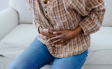 Appendix Cancer Warning Signs: पेट फूलना (Bloating) हो सकता है अपेंडिक्स कैंसर का छुपा हुआ लक्षण; जानें इसके शुरुआती चेतावनी संकेत