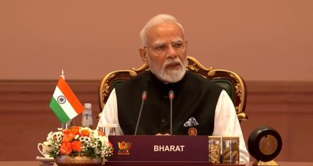 18वें ब्रिक्स शिखर सम्मेलन का आगाज; पीएम नरेंद्र मोदी बोले- 'ब्रिक्स किसी के विरुद्ध नहीं , बल्कि करता है पूरी मानवता का सम्मान' 