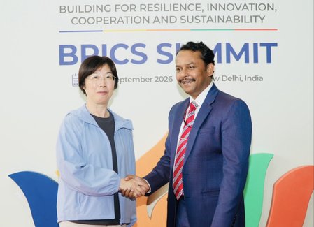 एआईआईबी (AIIB) की अध्यक्ष जू जियायी पहुंचीं भारत; दिल्ली में हुआ जोरदार स्वागत, 18वें ब्रिक्स शिखर सम्मेलन में लेंगी हिस्सा