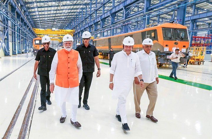 ‘मेक इन इंडिया’ से कई सेक्टर्स में आया बड़ा बदलाव, भारत में निवेश के साथ बढ़ा निर्यात : पीएम मोदी