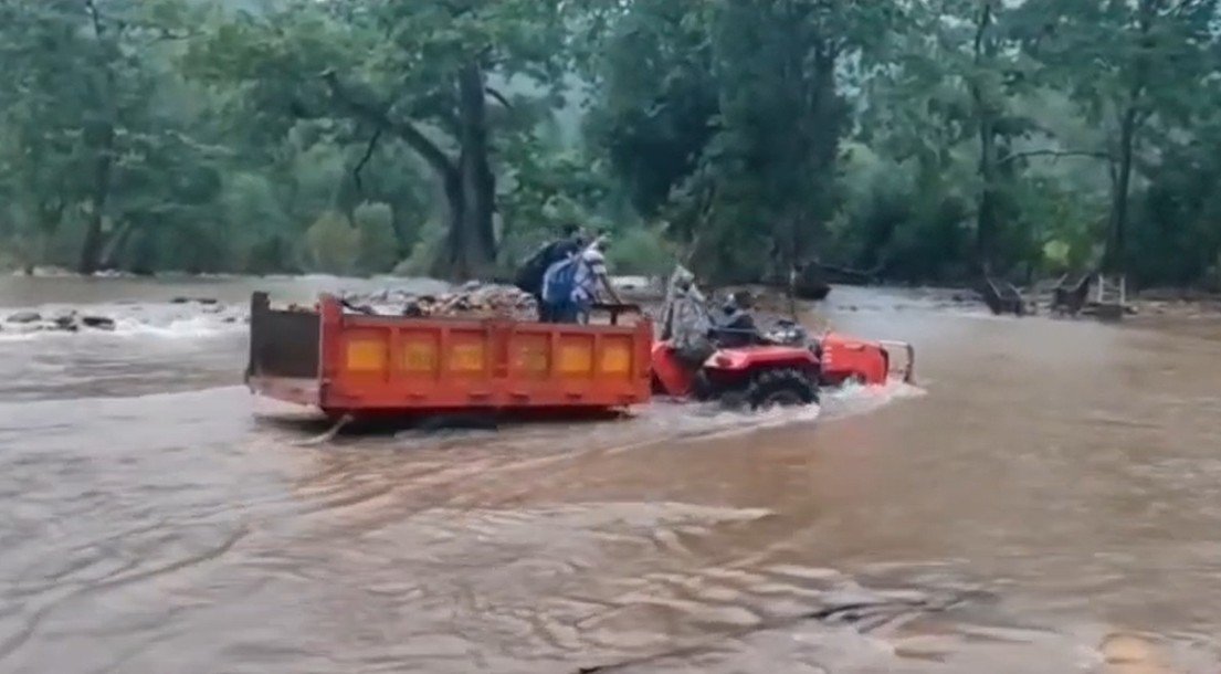 गढ़चिरौली के भामरागढ़ में बाढ़ जैसे हालात, 525 नागरिकों को सुरक्षित स्थानों पर भेजा गया