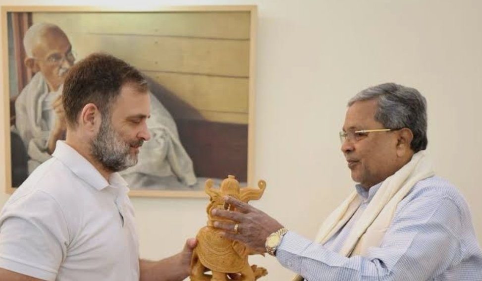 सिद्धारमैया ने राहुल गांधी से मुलाकात की, कर्नाटक की राजनीति से जुड़े विभिन्न मुद्दों पर की चर्चा 