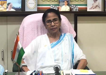 नंदीग्राम उपचुनाव से पहले बंगाल में सियासी भूचाल; ममता बनर्जी के दोबारा लड़ने की अटकलें