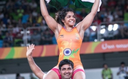 साक्षी मलिक: बचपन में ही हुआ कुश्ती से लगाव, 12 साल की उम्र में शुरू की ट्रेनिंग, ओलंपिक में मेडल जीतने वाली बनीं पहली भारतीय महिला रेसलर 