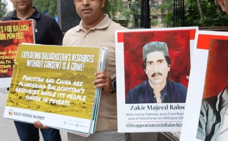 शहबाज शरीफ के भाषण के दौरान बलूच-पश्तून कार्यकर्ताओं का UN के बाहर विरोध प्रदर्शन