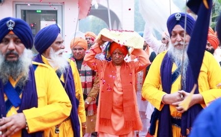 श्री गुरु ग्रंथ साहिब के प्रकाश पर्व की सीएम योगी सहित कई नेताओं ने दीं बधाई और शुभकामनाएं