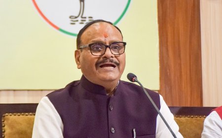 दवा की पर्ची पर हिंदी को तरजीह दें डॉक्टर, मरीज से मातृभाषा में करें संवाद : ब्रजेश पाठक