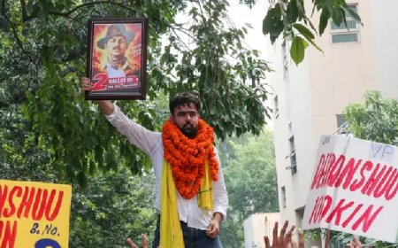  रच दिया इतिहास नंगे पैर प्रचार करने वाले दीपांशु शौकीन ने DUSU में तोड़े दो बड़े रिकॉर्ड