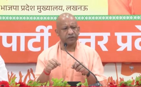 मुख्यमंत्री योगी बोले- पीएम मोदी ने भारत को गुलामी की मानसिकता से बाहर निकाला, दुनिया में नई पहचान दिलाई