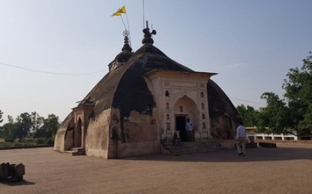 बारिश होने से ठीक 7 दिन पहले टपकने लगती है इस मंदिर की छत; कानपुर का जगन्नाथ मंदिर 