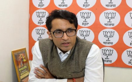 जीडीपी ग्रोथ 7.8 फीसदी पर पहुंचते ही सियासत तेज, भाजपा बोली- राहुल गांधी मांगें माफी